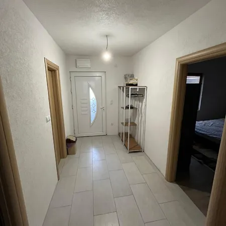 Aurora Apartment